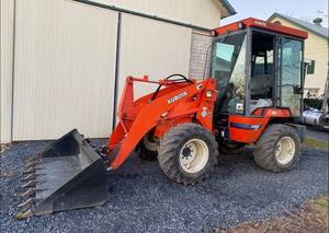 Kubota R520S Perkins รถตักล้อหน้าสำหรับฟาร์มที่มีส่วนประกอบหลักกระปุกเกียร์ปั๊มมอเตอร์ - Product Image 3