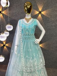 Lehenga choli และ dupatta สำหรับผู้หญิงจากอินเดียทำจากวัสดุตาข่ายลายผีเสื้อหนัก5มม. - Product Image 4