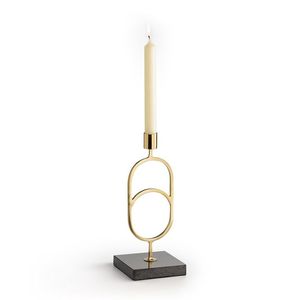 Bougeoir en métal moderne et élégant doré pour ajouter de la beauté aux intérieurs minimalistes et aux espaces de salon chics - Product Image 6
