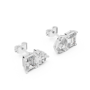 Boucles d'oreilles en diamant de laboratoire taille poire, or blanc 14 carats, Toi et Moi, clous DEF VVS, certifiées IGI, avec accent émeraude latéral, bijoux fins, 4,00 CTW - Product Image 4