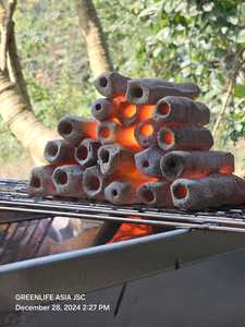 Charbon de bois dur vietnamien fabriqué à la machine en forme hexagonale, briquettes de sciure de bois, temps de combustion de 4 à 5 heures pour barbecue - Product Image 6