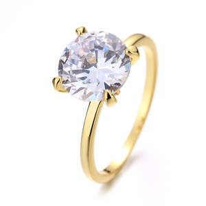 Anello in Argento Sterling Placcato Oro 14K con Moissanite Simulata Taglio Brillante 4.00 CTTW, Splendidi Anelli con Diamanti Simulati - Product Image 1