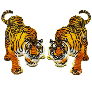 Patchs brodés en forme de tigre 3D de haute qualité, logo personnalisé, patch thermocollant pour chemise, veste, forme de cœur, tissu - Product Image 1