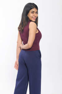 Elegante mujer púrpura acanalado sin mangas crop Tank Top spandex tejido cuello redondo camisola elástica ideal para el uso diario de verano - Product Image 4