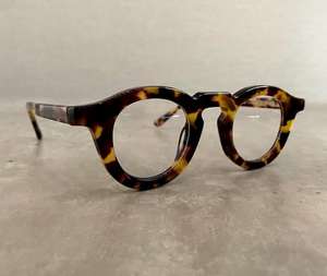 Haute qualité nouveau luxe pratique lunettes de soleil cadre carré Anti-Uv Protection solaire sculpté en gros tas pour la mode de rue - Product Image 6