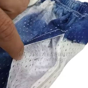 Shorts en maille personnalisés avec logo imprimé, shorts en maille polyester pour hommes, shorts de sport en maille pour hommes - Product Image 4