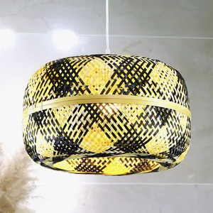 Lampadario di design moderno di lusso con lampade a sospensione In bambù per decorazioni per interni lampada di dimensioni personalizzabili OEM Made In Vietnam