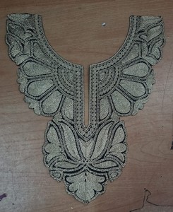 Collier en métal plaqué Offre Spéciale de luxe pour femmes et filles chaîne de cou avec logo personnalisé pour accessoire de vêtements - Product Image 2