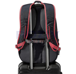 Sac à dos de sport multifonctionnel léger en polyester 600D, options de couleur personnalisées, logo personnalisé, sangle d'épaule arquée de haute qualité, football - Product Image 3