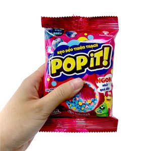 Bonbons gélifiés croquants bruns acidulés sucrés fruités au cacao Popit Cube confiserie Myrtille Asteroid Lait en poudre Sucre 40g Sachet - Product Image 5