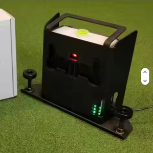 Nouveau simulateur de golf SkyTrak en gros avec moniteur et étui pour activités de plein air - Product Image 1