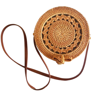 Sac élégant en rotin: insufflez une touche de nature dans votre collection d'accessoires de mode - Product Image 1