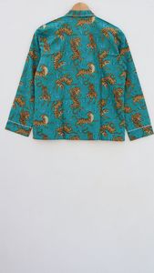 Ensemble de pyjamas en pur coton à imprimé tigre de luxe Costume de nuit doux pour femmes Cadeau de vêtements de nuit tissés décontractés parfaits pour elle - Product Image 3