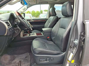 2017 GX 460 4WD Volante a la Izquierda - Product Image 3