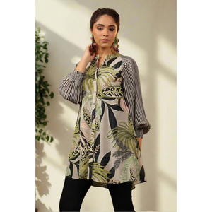 Blusa de Popelina con Estampado Floral de Tigre Lírio para Mujer, Marca Azzure, Estilo Casual para Oficina, Talla Única - Product Image 1