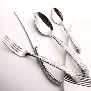 Modern look Stainless steel <b>gold</b> plated flatware set with long handle high quality luxury cutlery set for restaurant wedding - Product Image 5