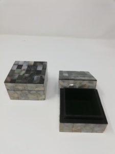 Caja de joyería con incrustaciones de hueso de diseño atractivo hecha a mano, caja de almacenamiento de joyería de diseño indio por Global Exports At Low Coast - Product Image 6