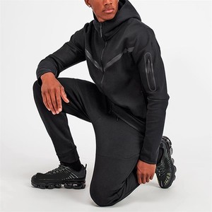 Usine de vêtements de sport logo personnalisé polaire technique en polyester jogging à capuche avec fermeture éclair survêtement de sport pour hommes - Product Image 2
