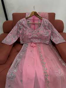 Sari Indio de Georgette de Primera Calidad para Mujer, Bellamente Diseñado para Vestir Formal en Verano, para Fiestas y Bodas, Nueva Tendencia - Product Image 3