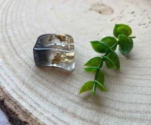 Resin Acrylic Rings Round Shape Handcrafted Love Ring Women Party Jewelry Wholesale Supply for Best Price - Product Image 3