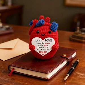 Poupée Cœur en Coton Faite au Crochet, Série Cartes Cadeaux Tissées, Cadeau Romantique et Emotionnel pour Couples, Saint-Valentin - Product Image 2