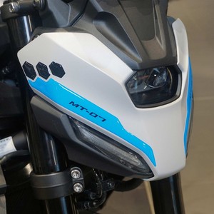 Adesivi 3D Personalizzati per Parafango Anteriore Yamaha MT-07 2025, Adesivo per Serbatoio Moto e Decorazione Casco - Product Image 1