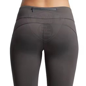 Leggings de yoga elásticos de alta calidad en stock, diseño único, hechos con la mejor calidad, ligeros. - Product Image 6