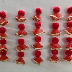 Guirlandes de marigolds Net Gota Patti pour la décoration de fêtes Haldi, Mehandi, Sangeet, de patios, de réceptions de nuit Jaggo, de maisons neuves et de jardins - Product Image 2