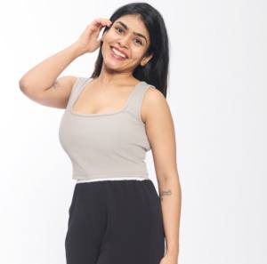 Mode gris côtelé haut court pour femmes extensible Spandex sans manches tricots avec col carré idéal pour la superposition d'été - Product Image 2