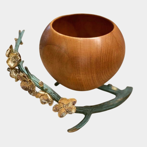 Bol de service en bois fabriqué à la main bol de noix avec support de branche d'orchidée bol de service en bois décoratif en vente - Product Image 1