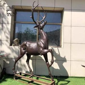 Escultura decorativa de renos Artesanía de metal Correr Reno de tamaño real Jardín de Navidad Decoración para el hogar Escultura Accesorios para exteriores - Product Image 5