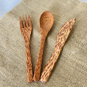 ชุดเครื่องใช้บนโต๊ะอาหารไม้มะพร้าวแบบพกพาสำหรับเดินทางกลางแจ้งและตั้งแคมป์ - Product Image 6