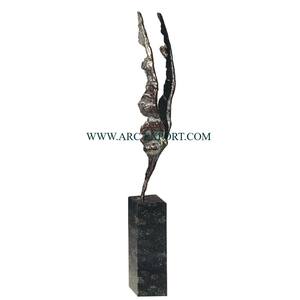 Sculpture de conception de plume d'aigle unique de couleur noire Sculpture moderne d'accent décoratif à la maison du fabricant et du fournisseur Inde - Product Image 1