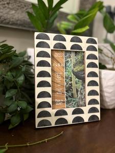 Marco de Fotos Elegante de Resina y Madera de faizacraft - Product Image 4