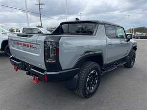 (W&T) PROMOCIÓN Venta de Vehículo Usado 2025 GM'C HUMMER EV 3X 4DR CREW CAB 4WD SB Eléctrico, Camioneta Usada - Product Image 2