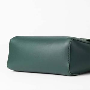 Sacs fourre-tout en cuir d'origine tissés à la main de couleur personnalisée pour femmes fermeture à glissière en cuir de qualité supérieure 100% - Product Image 5