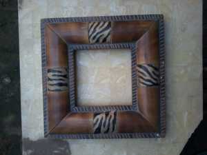 Cadre photo moderne en MDF fait main avec incrustation d'os, imperméable et léger, comprend un coffret cadeau avec logo personnalisé pour une utilisation murale ou sur table - Product Image 6