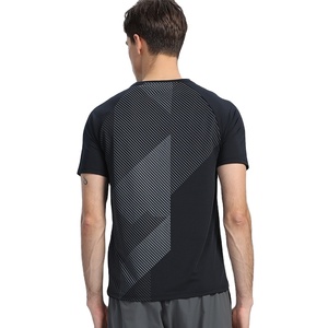 Outfitize International suministra camisetas BTG de alta calidad a precios mayoristas competitivos. - Product Image 2