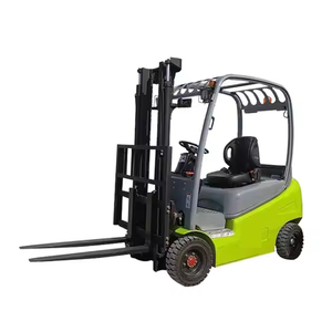 Entrepôt de moteur 2,5 tonnes Mini chariot élévateur à essence 2,5 tonnes 2500kg Chariot élévateur GPL avec un bon prix - Product Image 3