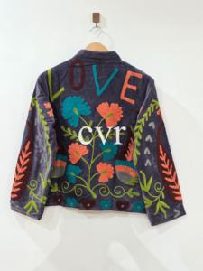 Abrigo de terciopelo Suzani uzbeco ecológico, bordado a mano, hecho a mano, de lujo para mujer, estilo bohemio de invierno para fiestas. - Product Image 3