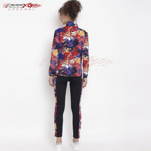 Chándal de sublimación elegante para mujer con estampado de larga duración y acabado transpirable para mujer - Product Image 6