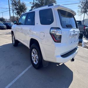 Toyota 4Runner SR5 2024 USADO EN EXCELENTES CONDICIONES - Product Image 3