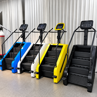 Équipement de fitness commercial aux couleurs vives, affichage numérique, vitesse réglable, entraînement cardio en salle de sport, simulateur d'escalade, Stepmill
