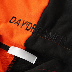 เสื้อฮู้ดดี้ผู้ชายผ้าคอตตอนผสม ดีไซน์สั่งทำได้ สีพื้น ทรงโอเวอร์ไซส์ ผ้าฟลีซบุขนกันหนาว แขนยาว ปักลาย 3 มิติ - Product Image 5