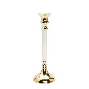 Goldener Kerzenhalter mit Marmorständer Der Kontrast dieser beiden Materialien, Gold und Marmor, verbindet Eleganz mit Moderne