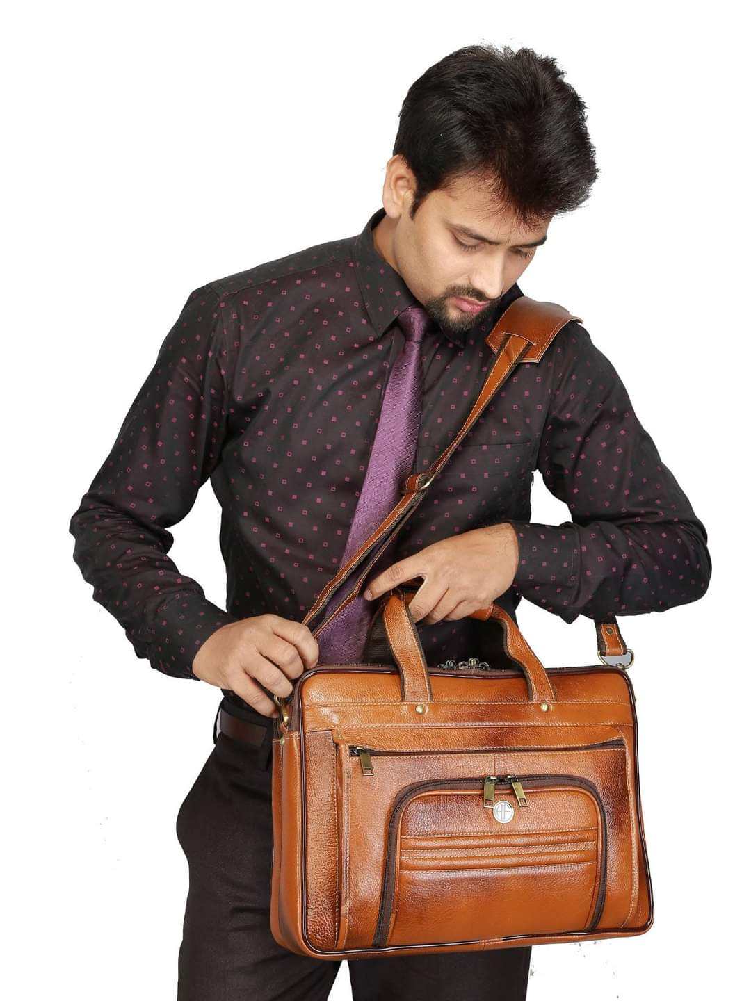 สีน้ำตาล