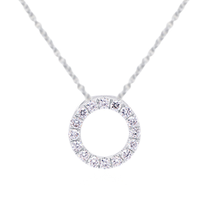 Pendentif circulaire classique en diamant dans un serti à griffes en or blanc 14 carats, diamants synthétiques cultivés en laboratoire, certifiés IGI, clarté VVS, couleur D - Product Image 1