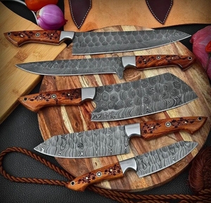 Vente en gros de couteaux de chef personnalisés de haute qualité OEM ODM Service PRESTIGE LAMES Ensemble de couteaux de chef couteau ambidextre fait à la main en acier Damas - Product Image 3