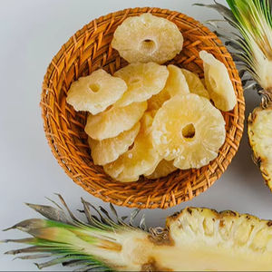 Tranches d'ananas séchées de qualité supérieure du fleuve Mékong, fruits tropicaux dorés, collation moelleuse - Product Image 1
