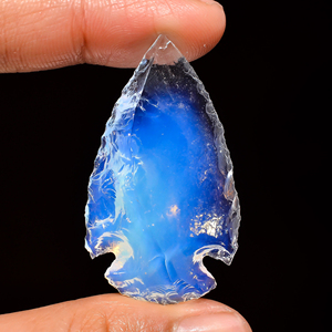 Venta al por mayor de puntas de flecha de piedra natural hechas a mano, cristal para atracción de riqueza, piedra decorativa tallada, fragmentos de piedra en bruto. - Product Image 3
